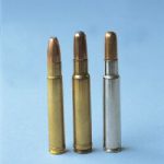 Die .416 Weatherby zwischen den Konkurrenten .416 Rigby (links) und .416 Remington Magnum.